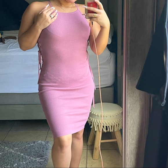Windsor Dresses & Skirts - $2 ❤️‍🔥 Bodycon dress